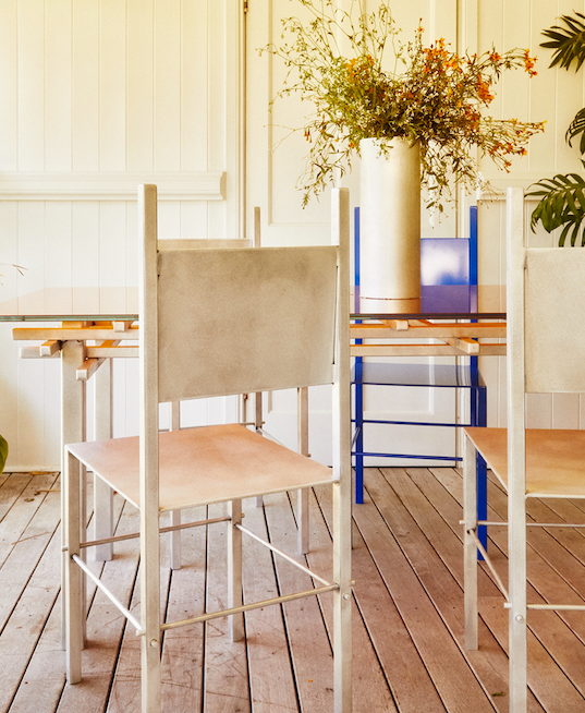 EM CHAIRS